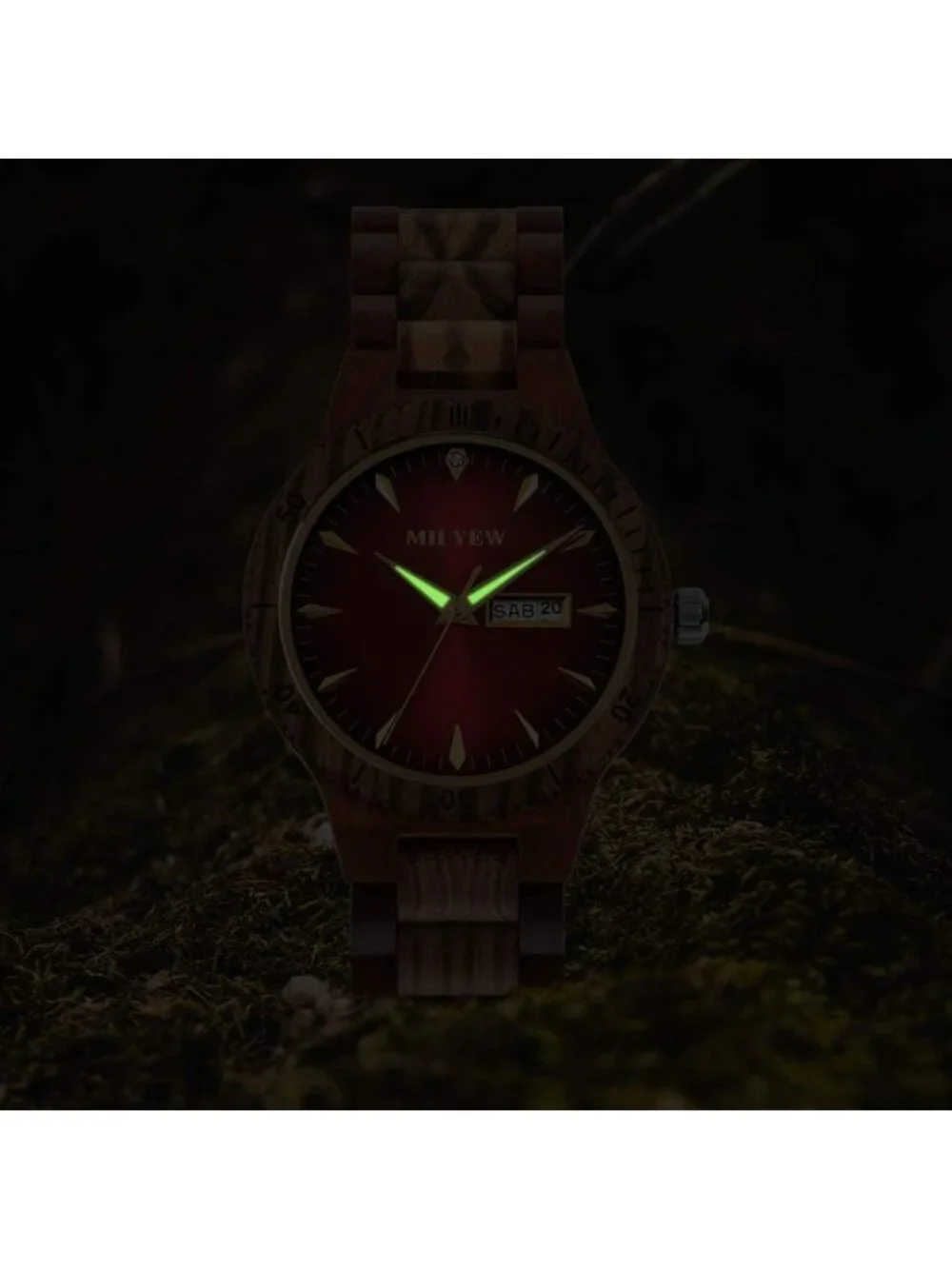 Stylish Men's Lightweight Wooden Watch - Handmade Analog Quartz with Date